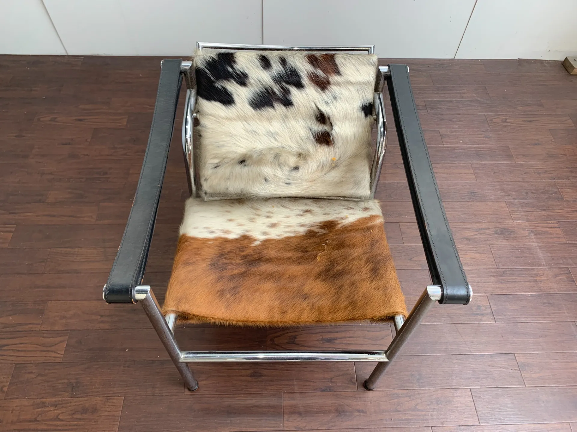 カッシーナ　LC１　ハラコパイプ椅子修理