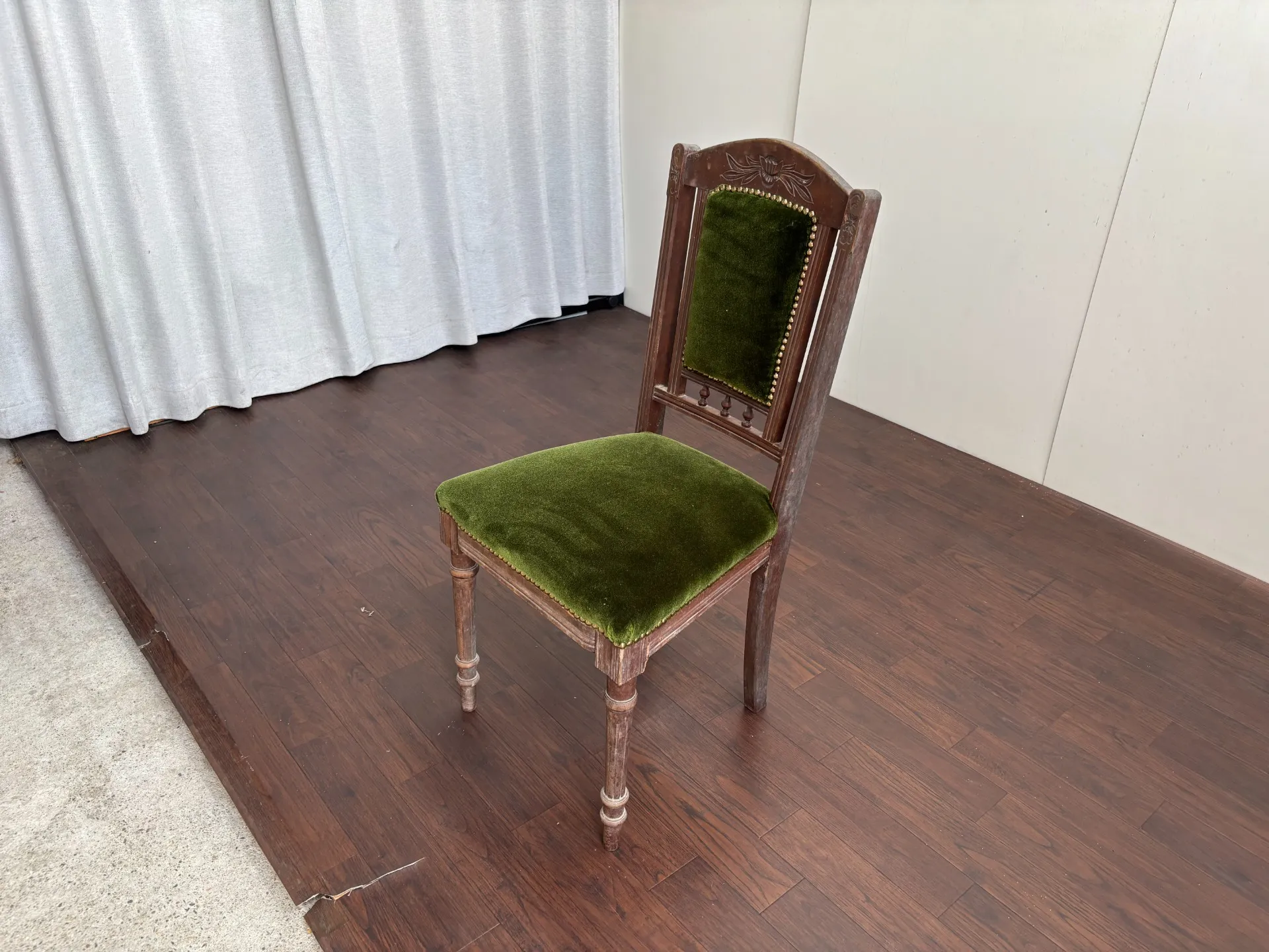 椅子張り替え後