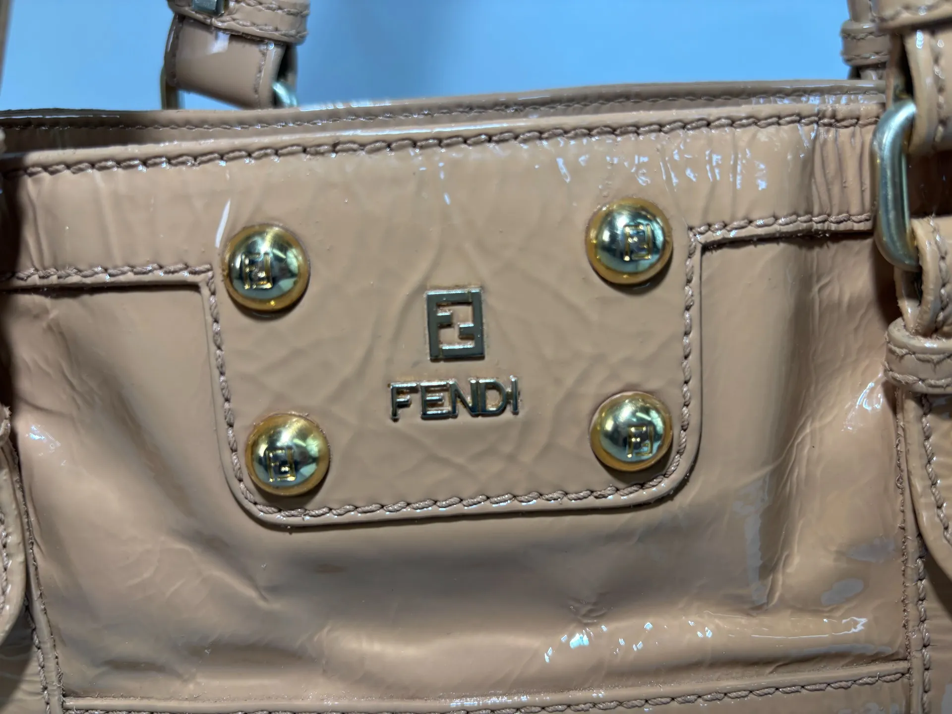 フェンディバッグ　エナメル膜修復後