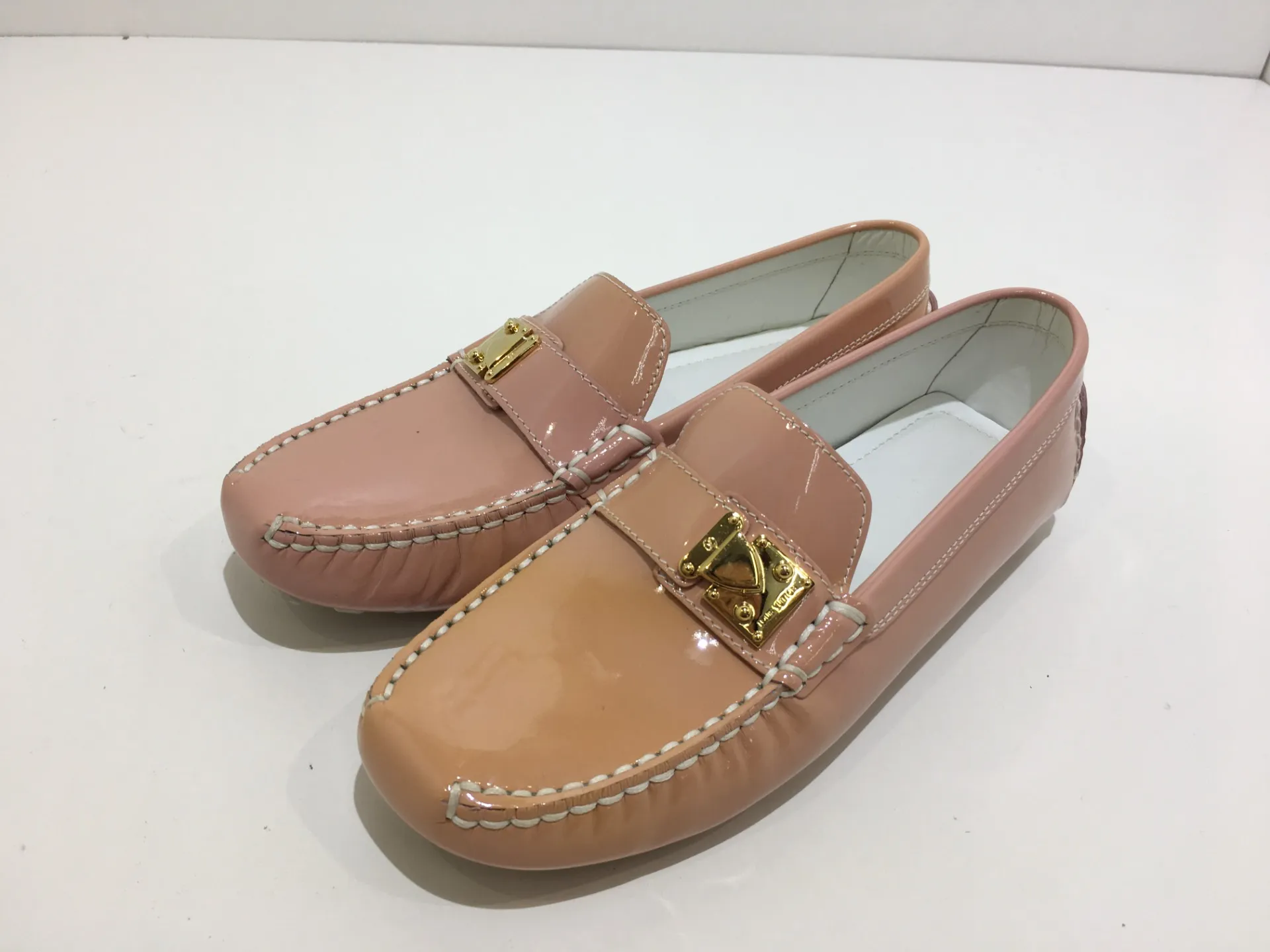 ドライビングシューズ　ピンク　リペア前