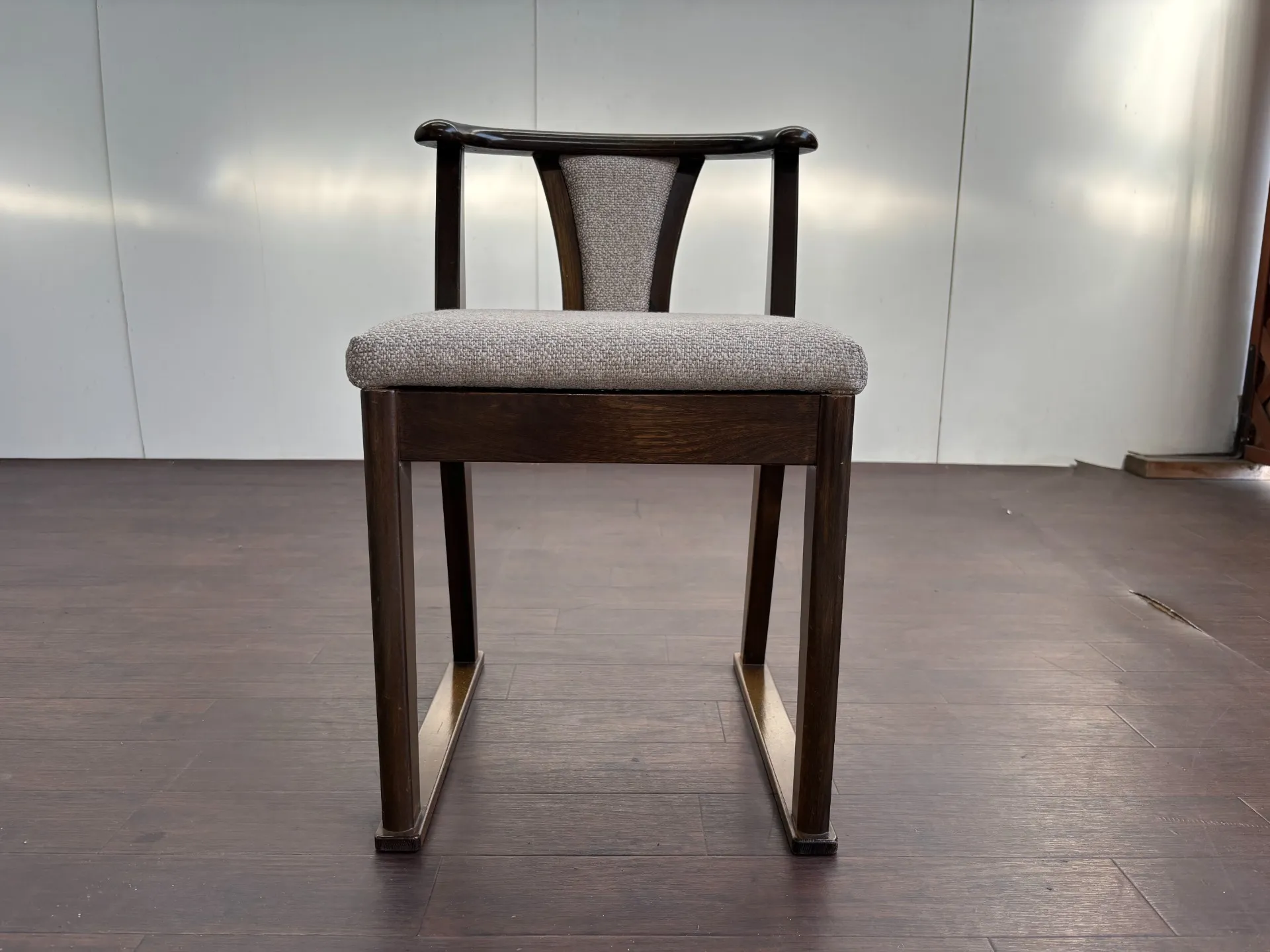 椅子張り替え&ウレタン交換修理後