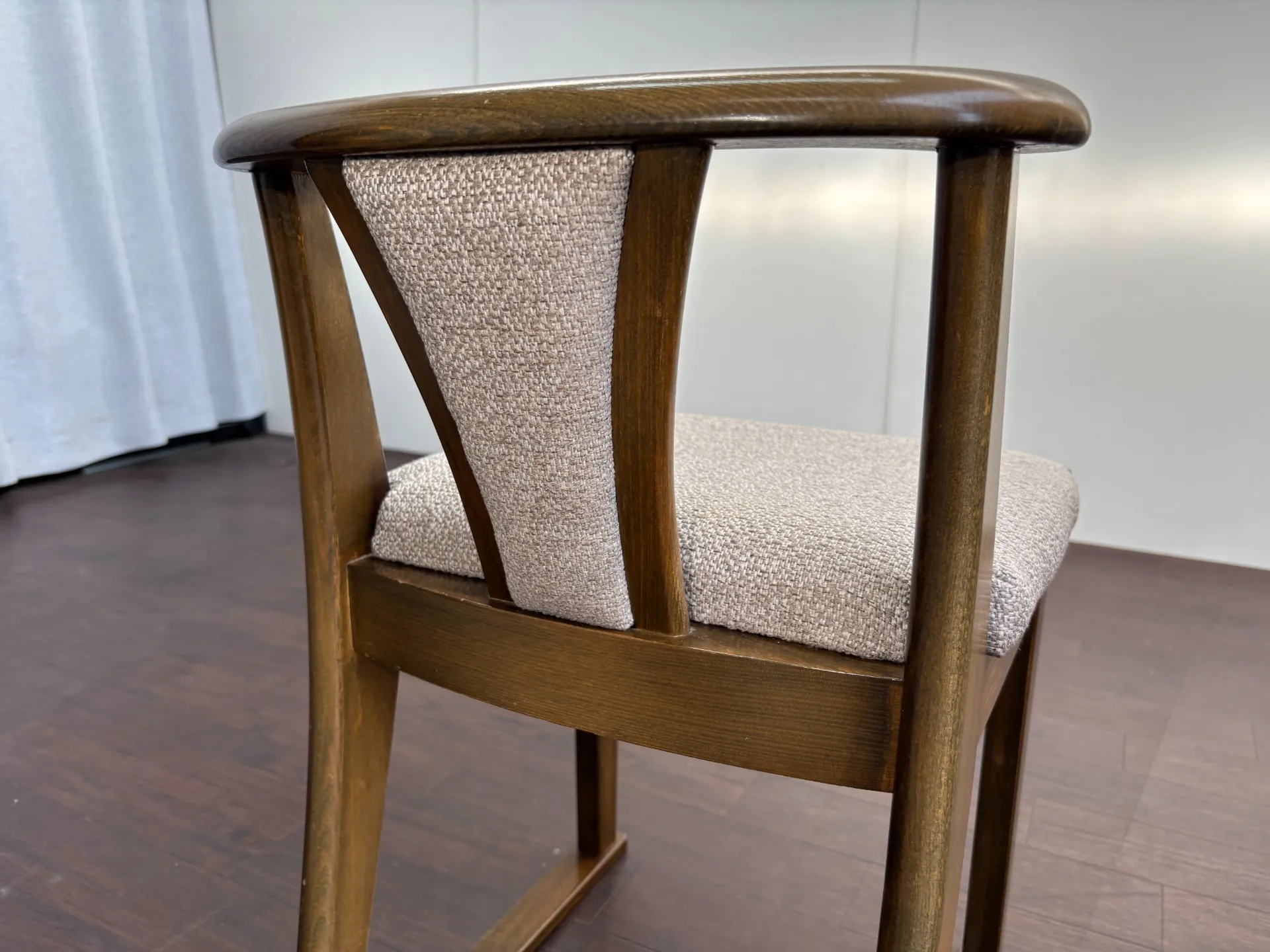 椅子張り替え&ウレタン交換修理後