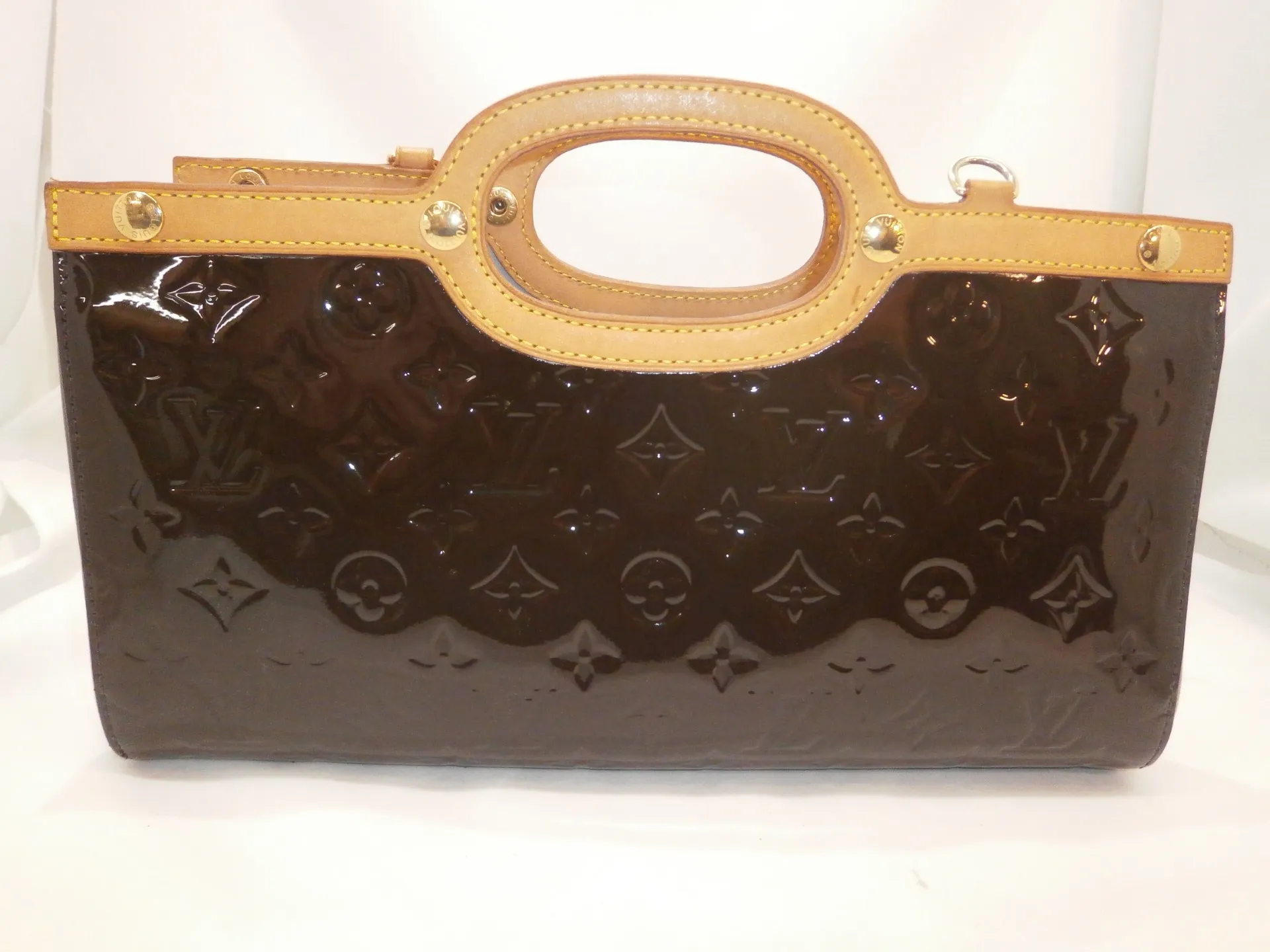 ヴィトンエナメルバッグカラーチェンジ後