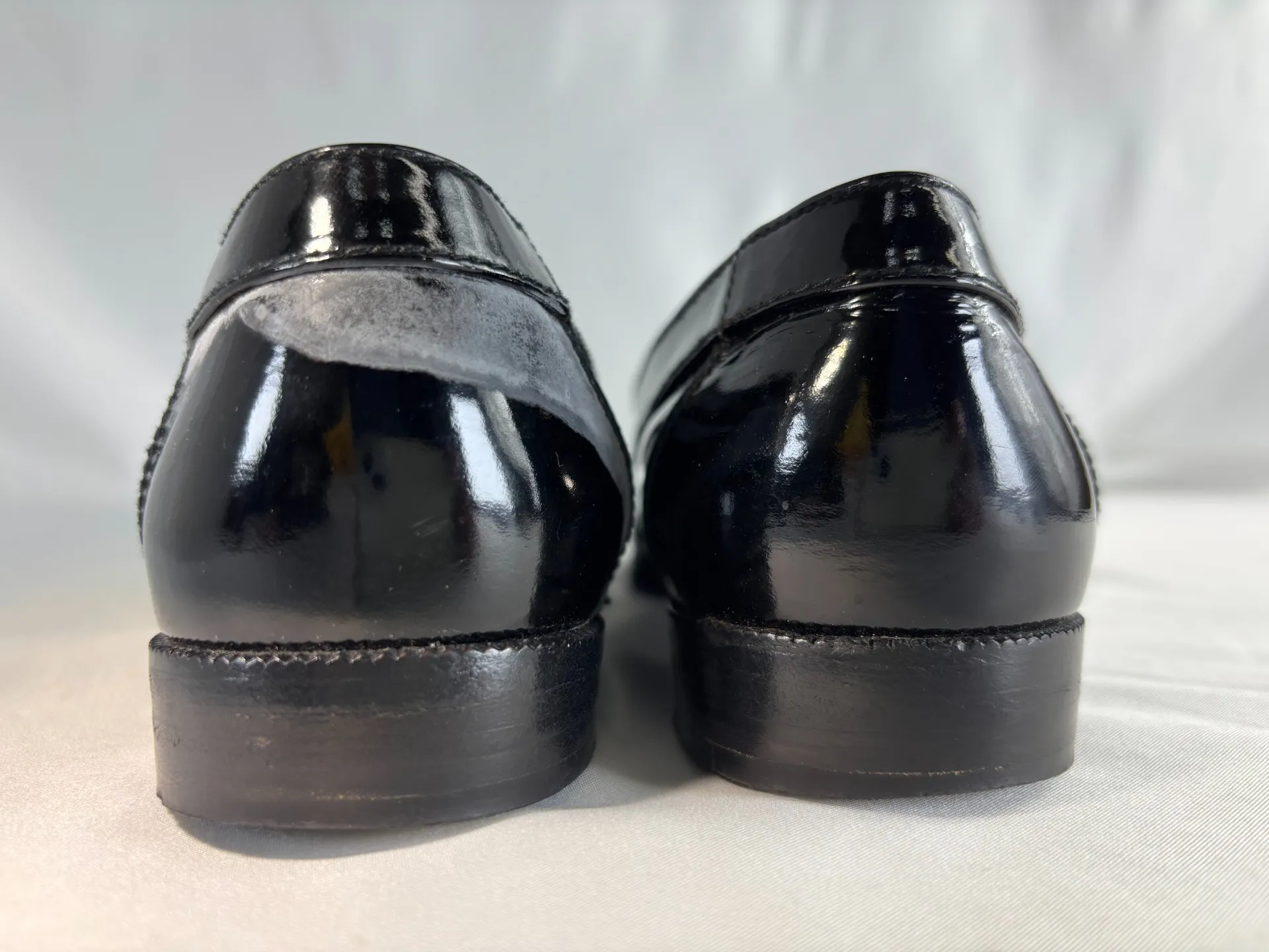 シャネルエナメルローファー靴修理前