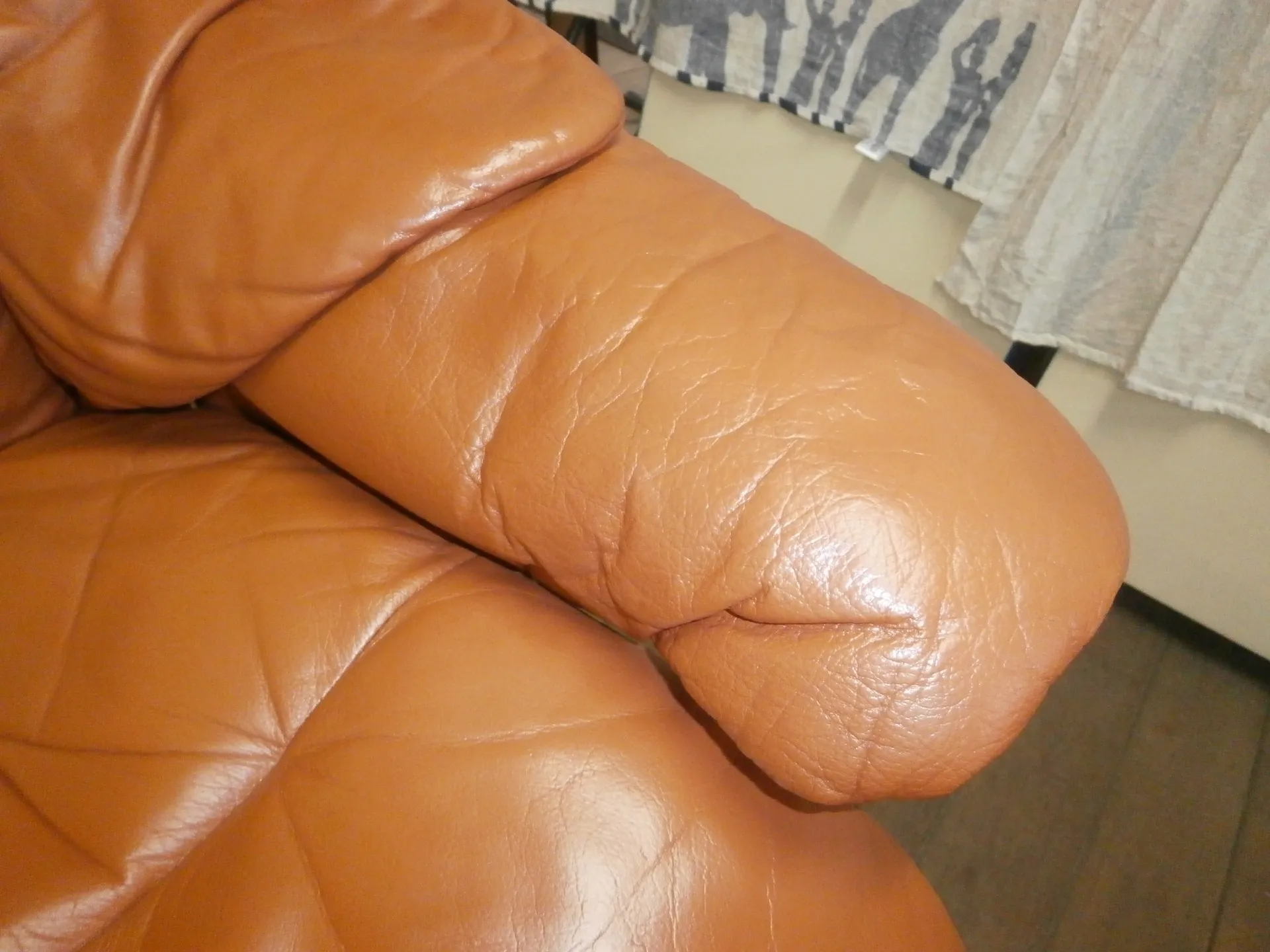 エコーネス革面修理修復後