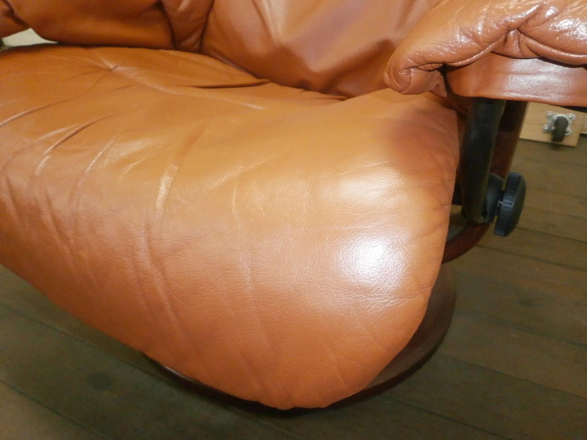 エコーネス革面修理修復後