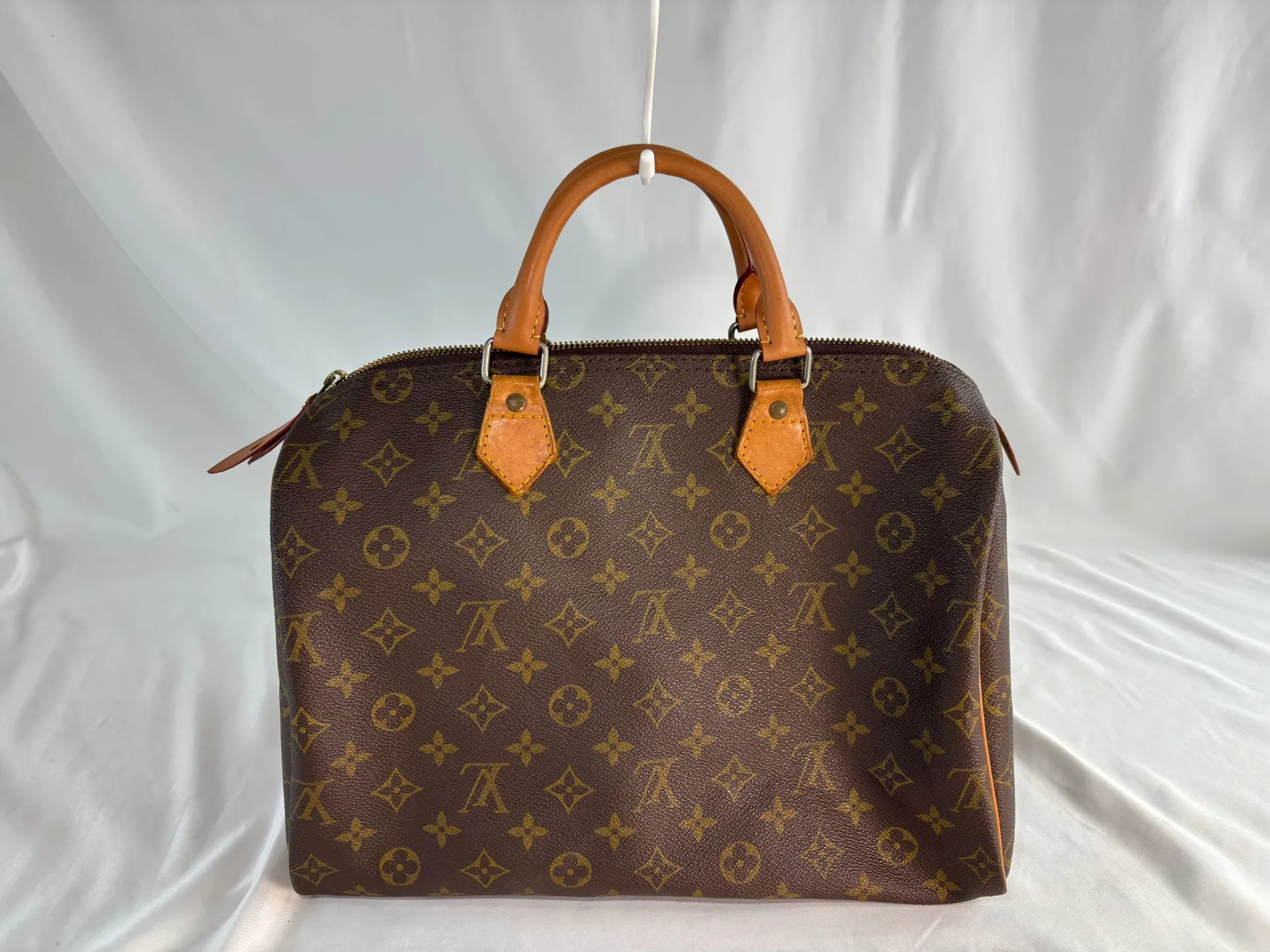 ヴィトンヌメ革交換修理後