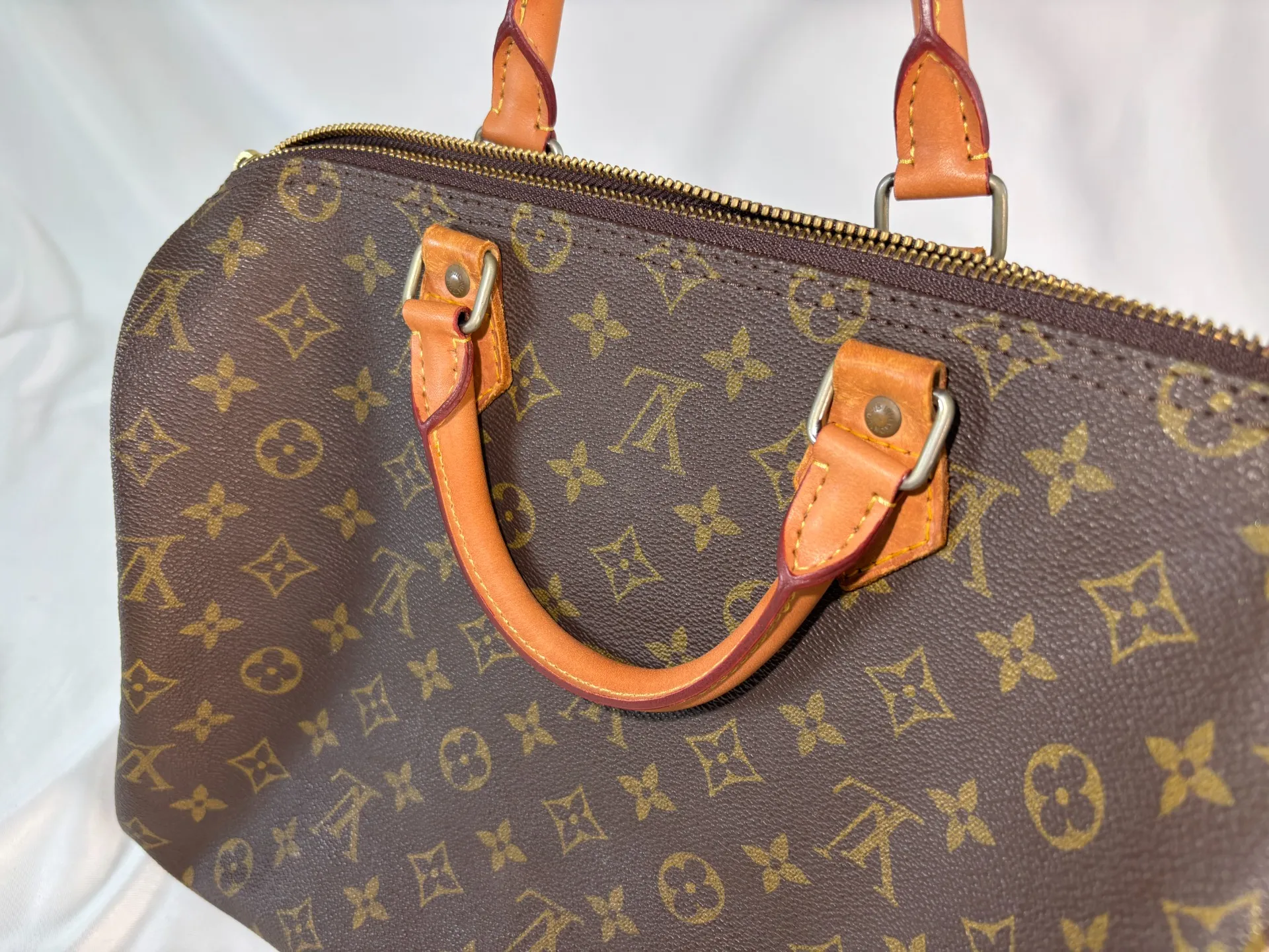 ヴィトンヌメ革交換修理後