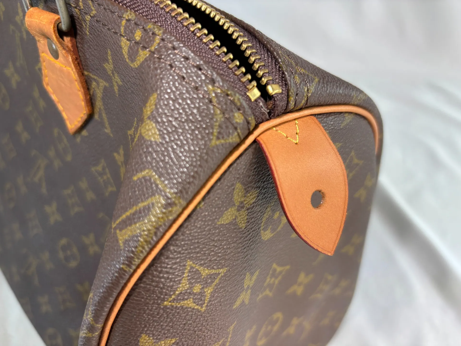 ヴィトンヌメ革交換修理後