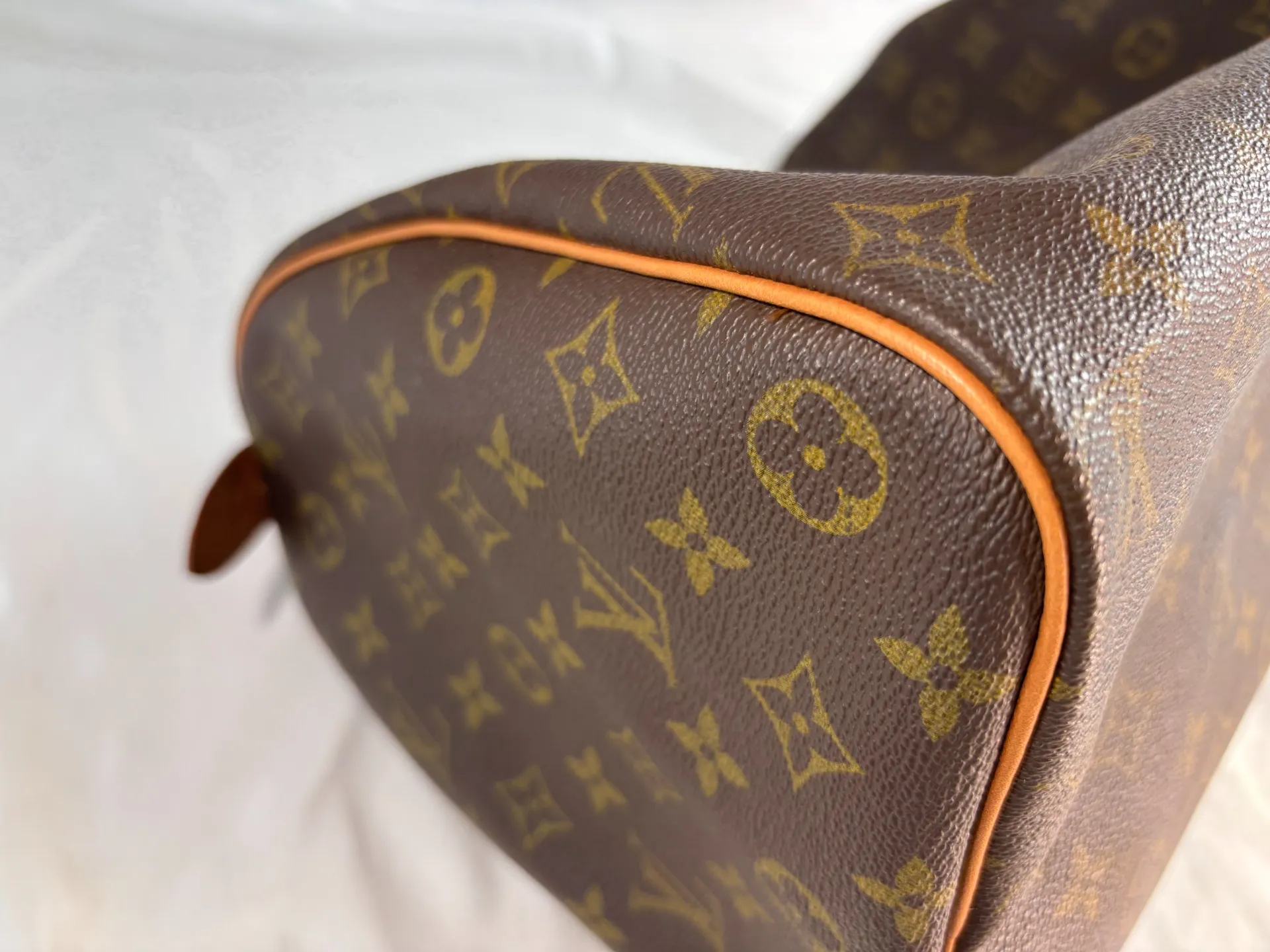 ヴィトンヌメ革交換修理後