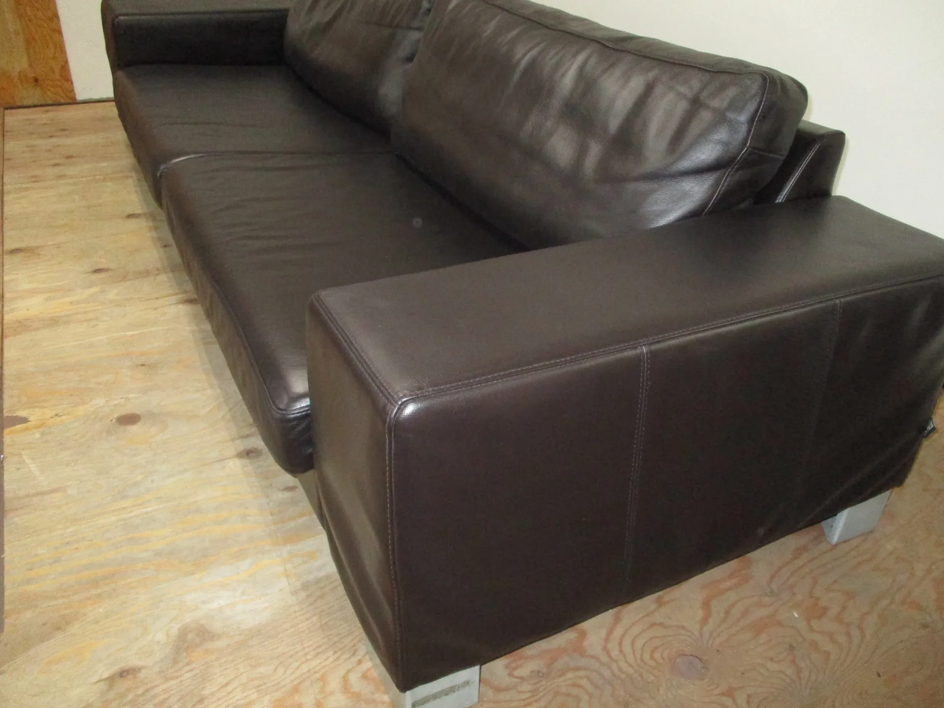 ボーコンセプトソファ修理修復後