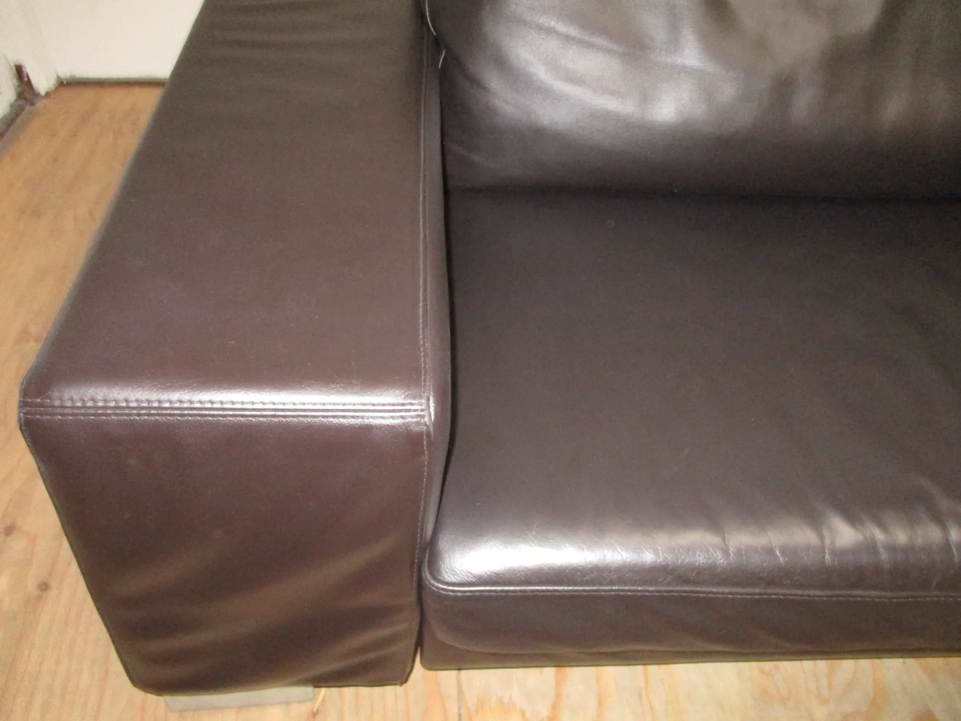 ボーコンセプトソファ修理修復後