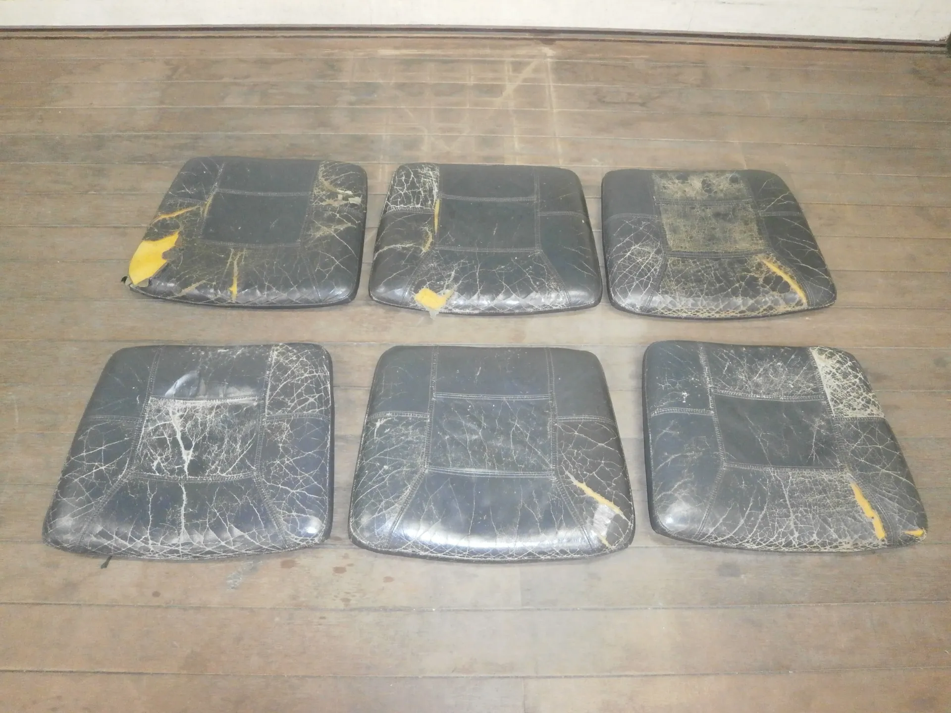 【椅子張り替え】本革か合皮か?カリモク家具を「安く、美しく、丈夫に」直すための最適解とは