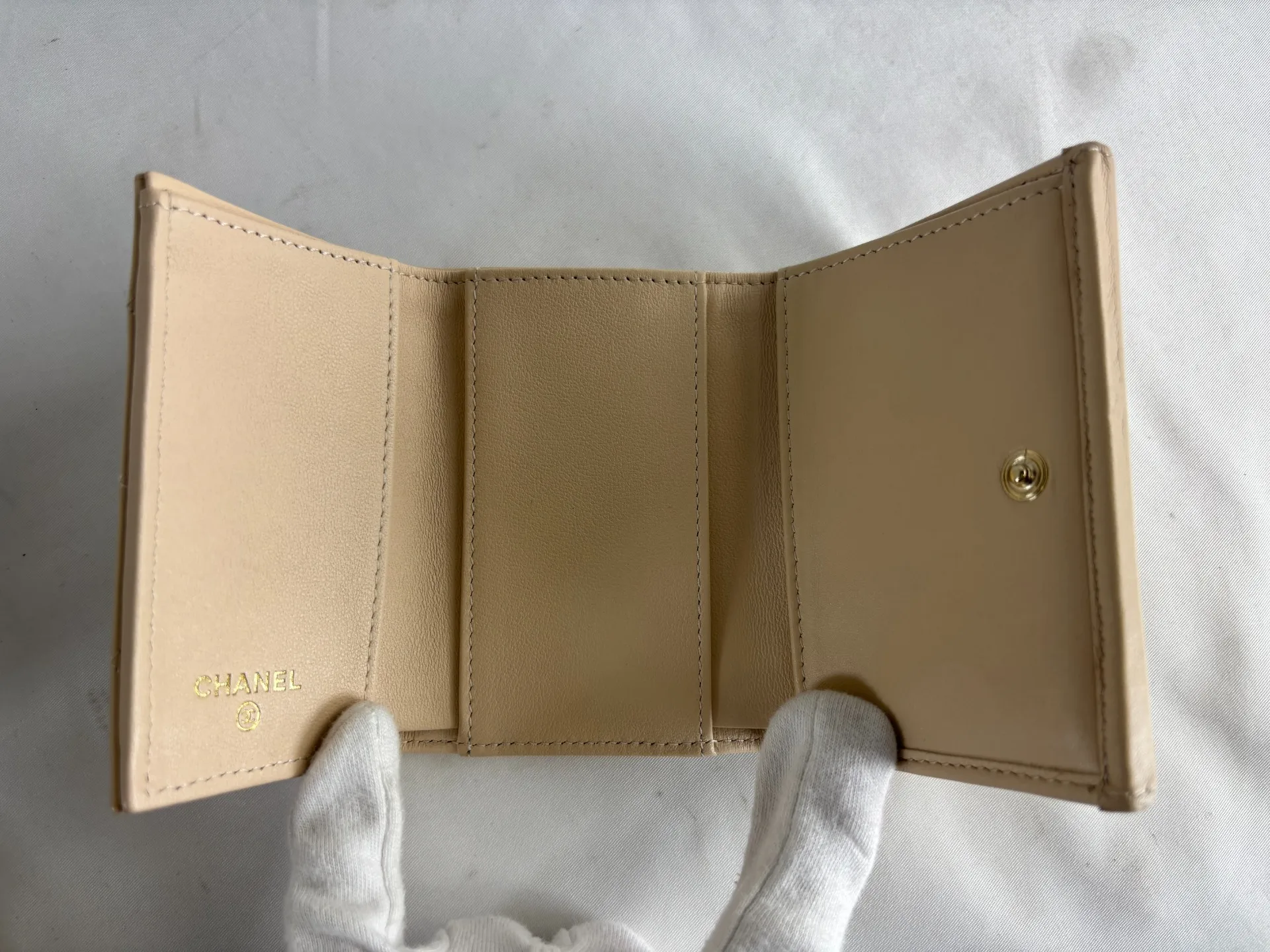 シャネル財布カラーチェンジ前