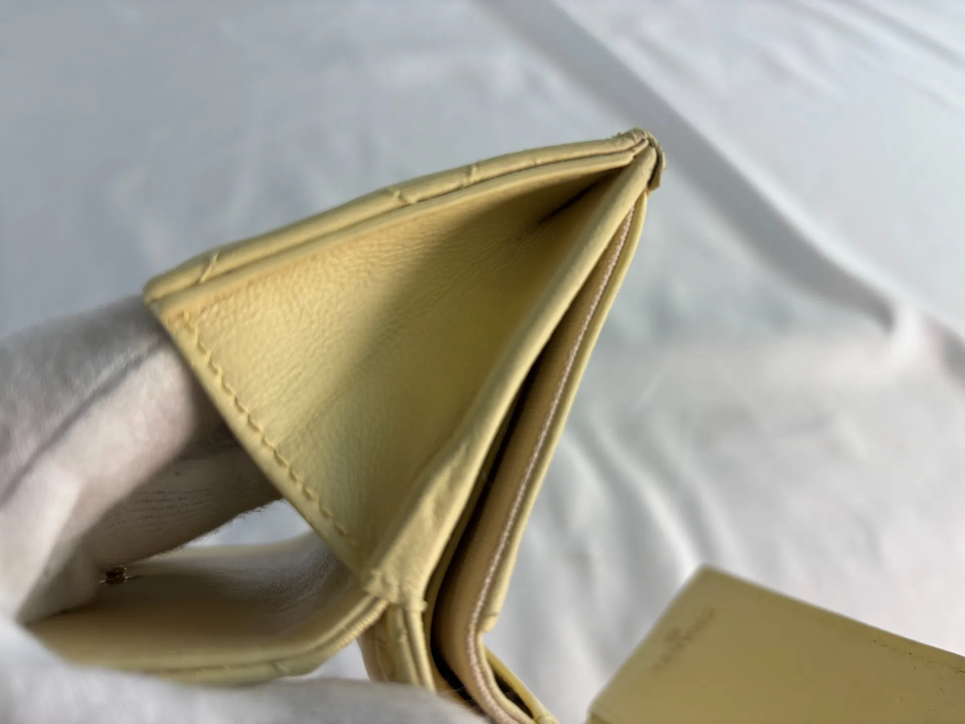 シャネル財布カラーチェンジ後