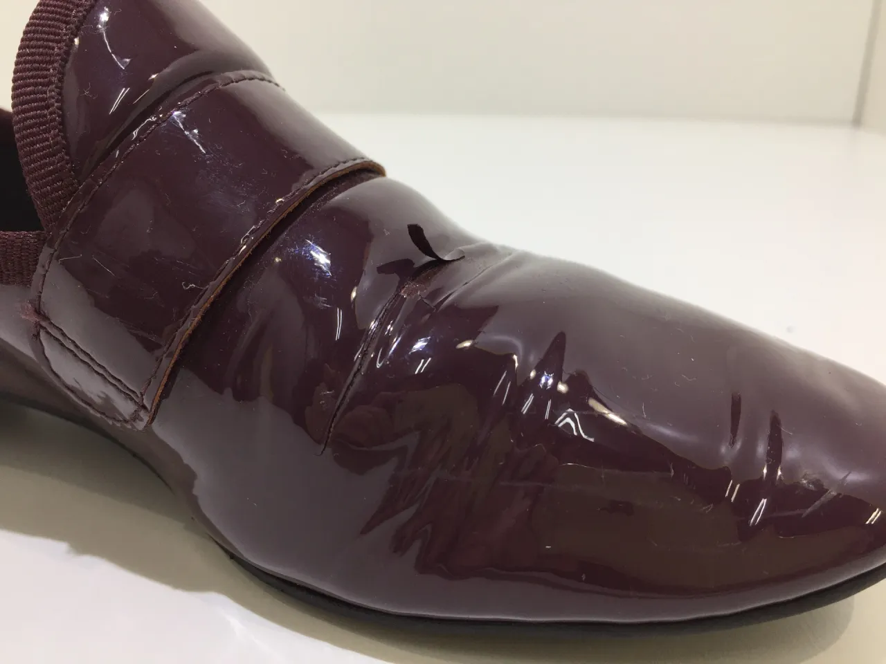 【レペット修理】エナメルパンプスのひび割れ｜再発しやすい理由と修復の限界